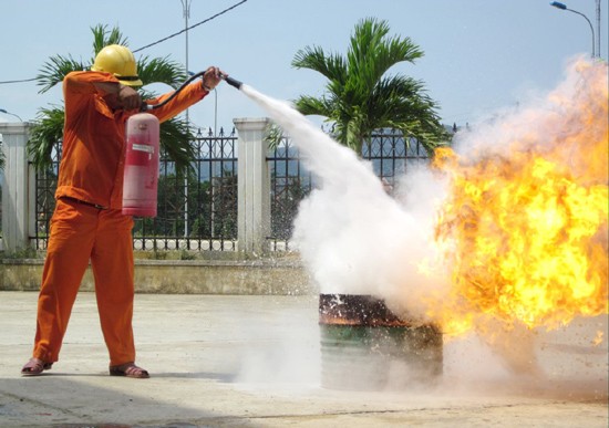 Cửa hàng bán bình cứu hỏa cho ngành phòng cháy chữa cháy tại quận Tân Phú Tphcm phần 1